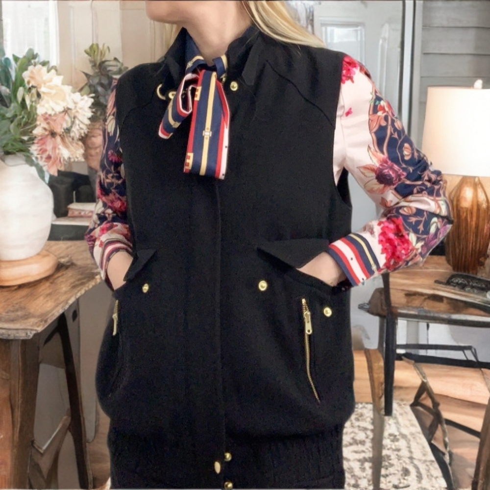 Club Monaco vest MEDIUM